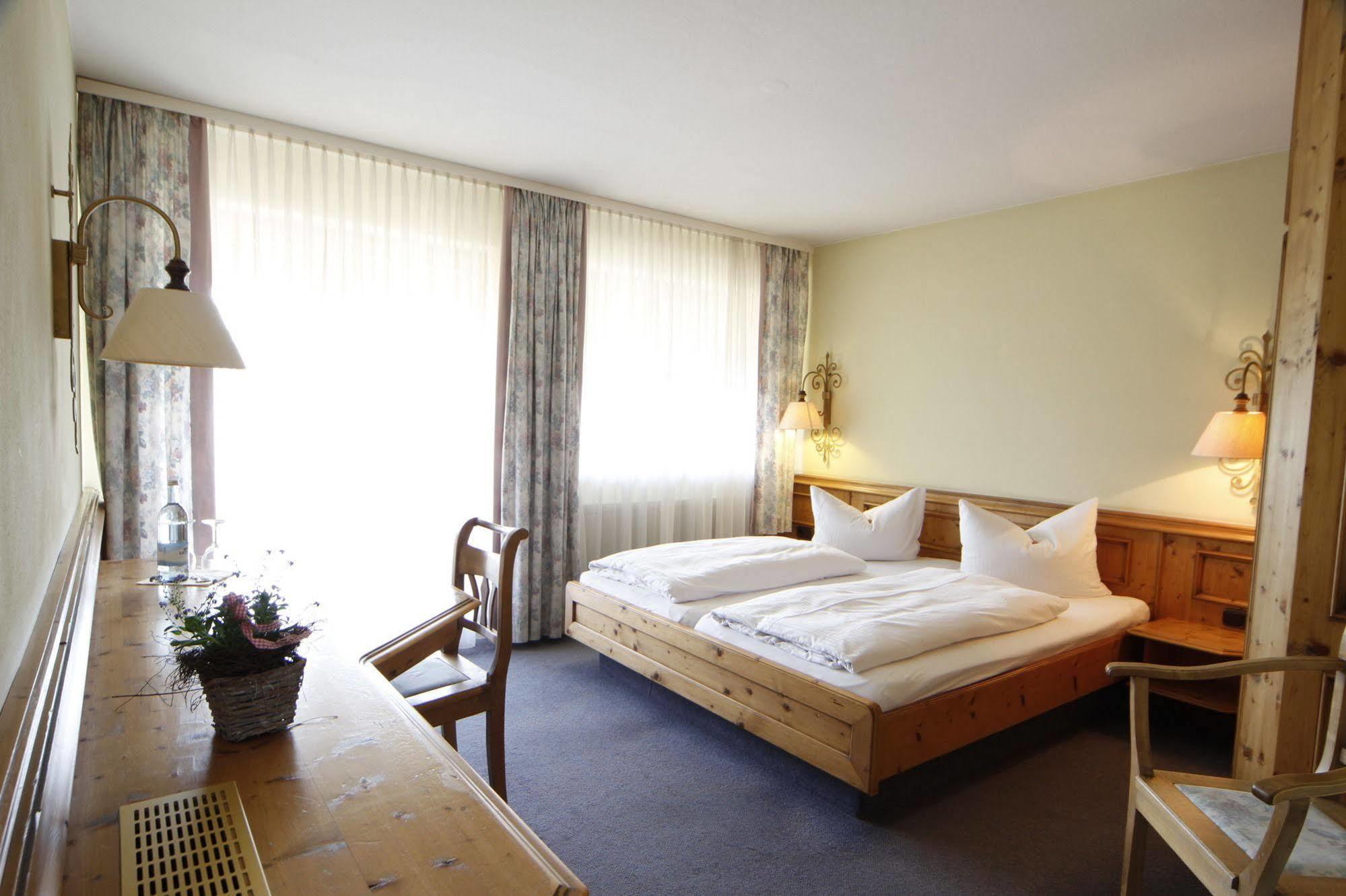 Landhotel Goldenes Kreuz Kempten  Exterior foto